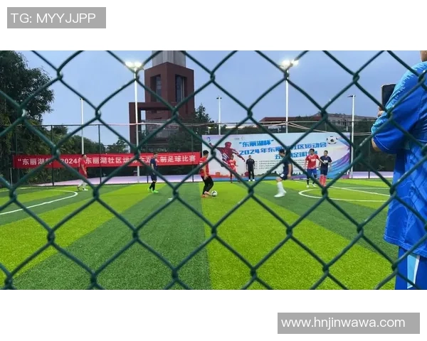 足球踢球的乐趣与技巧分享让每个爱好者都能享受比赛的激情与快乐